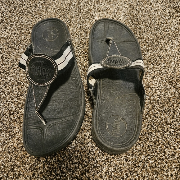 Fit Flops - Picture 1 of 4